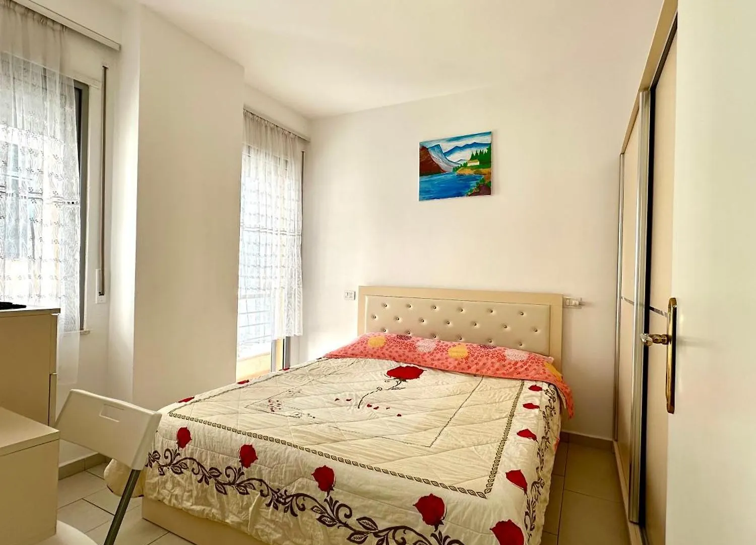 Sara'S Apartment Seaside,ドゥラス  ドゥラス